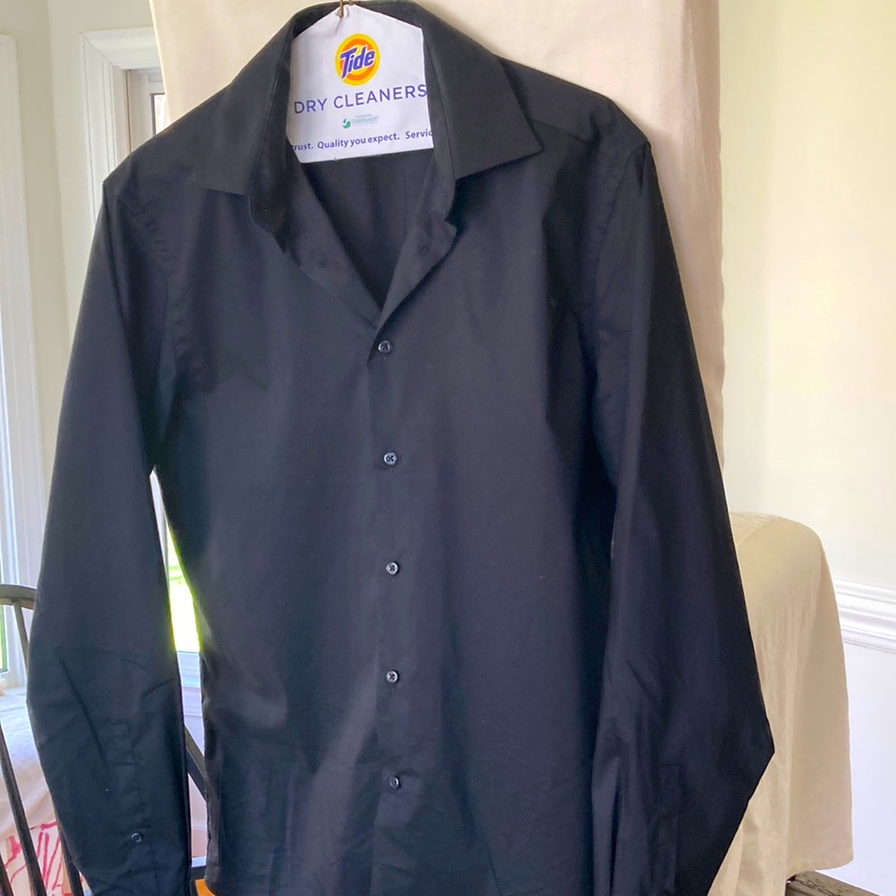 Mens black dress shirt size M 15-15 1/2 34/35.
